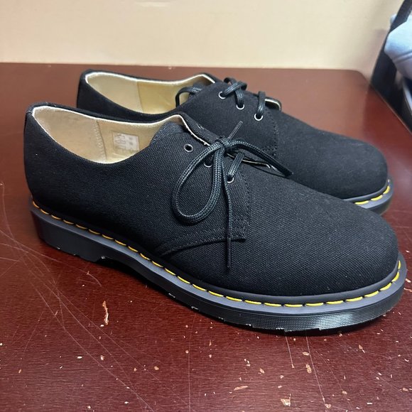 Dr Martens Mens Black 1461 Lace Up Round Toe Oxford Shoes  display picture 2